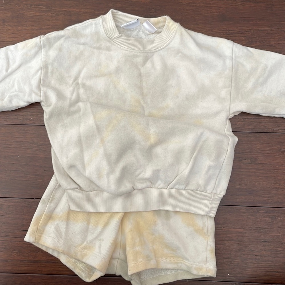 Zara 2 piece sweatshirt/short set